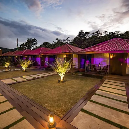 Data Resort By Della Resort-2